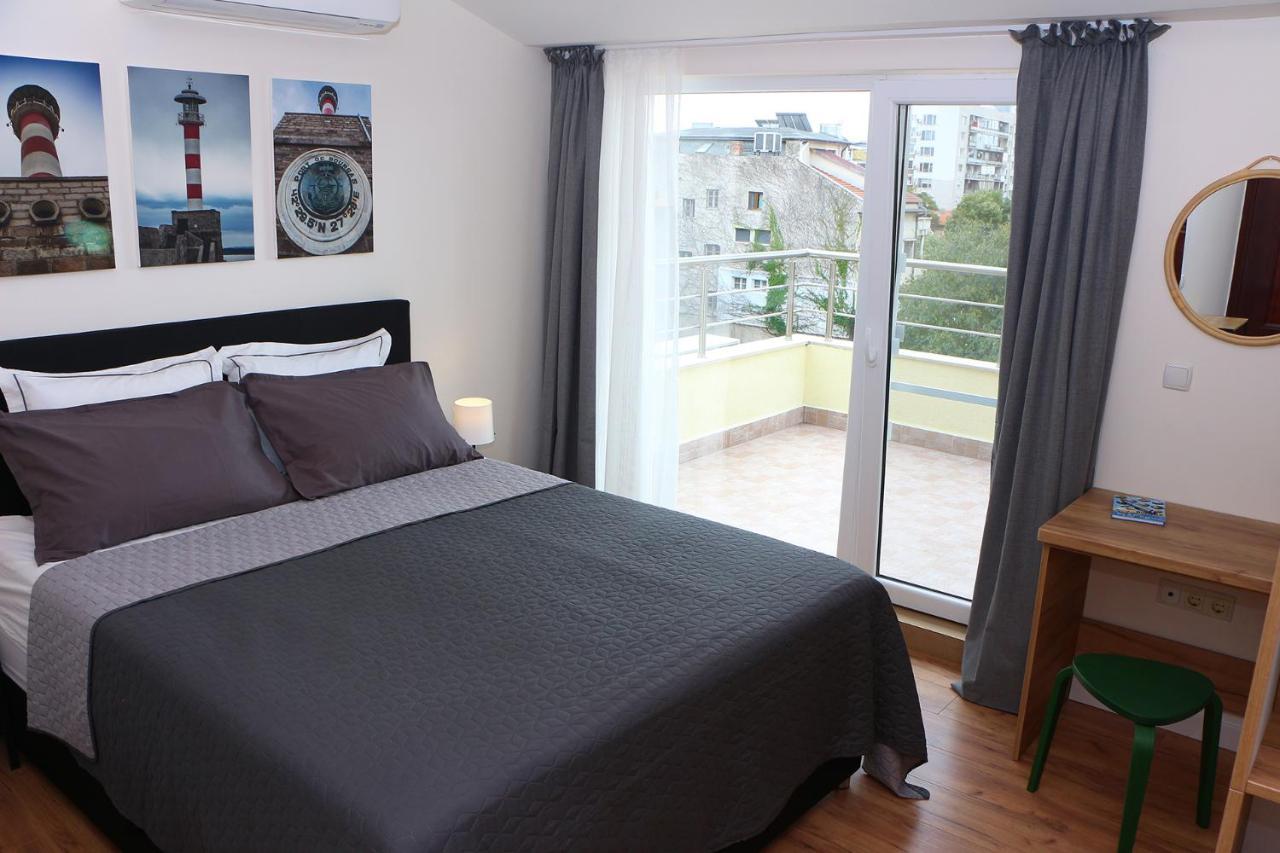 Appartement Shik & Chic In The Heart Of Burgas # 5Min From Beach # New Extérieur photo